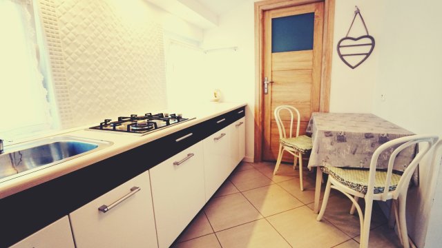 Apartamenty na Pięterku | Dom z widokiem na Jezioro Jamno