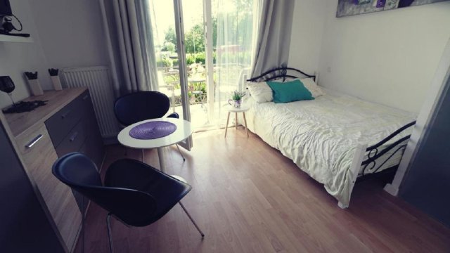 Apartamenty na Pięterku | Dom z widokiem na Jezioro Jamno