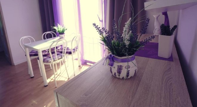 Apartamenty na Pięterku | Dom z widokiem na Jezioro Jamno