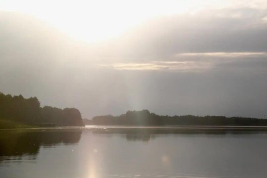 Lunette Lodge z sauną na 10 osób nad jeziorem