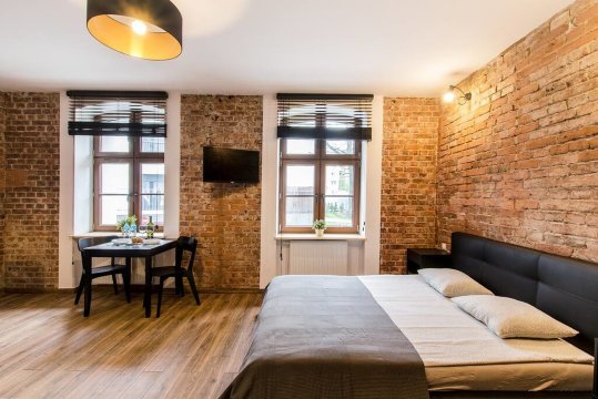 Loftowe apartamenty w Centrum Wrocławia- 20 minut spacerem od Rynku.