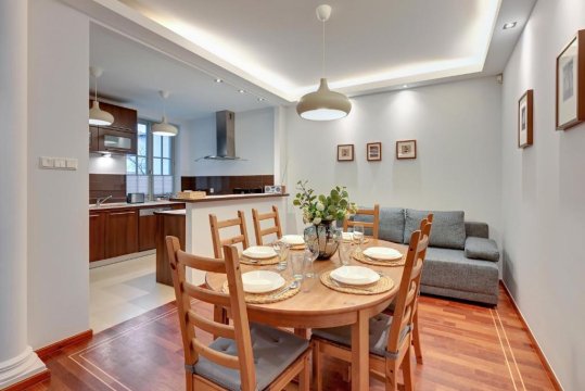 Lion Apartments - Portofino, apartament rodzinny w centrum z parkingiem