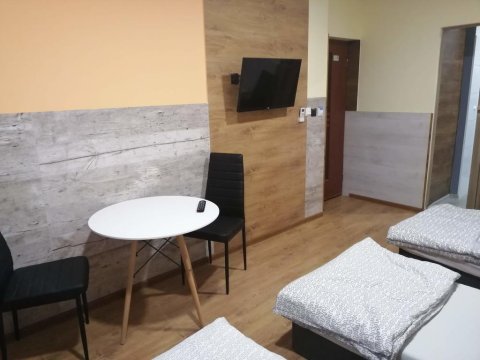 Eldom, noclegi, pokoje gościnne Daleka 12