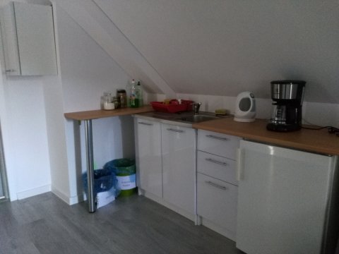 Przy przystani i jeziorze.Apartament i pokoje z łazienkami_jacuzzi_ognisko_nurki