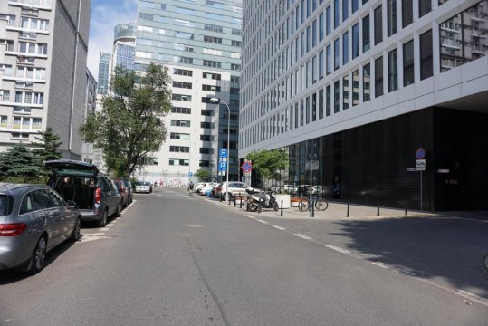 Apartament metro rondo Onz