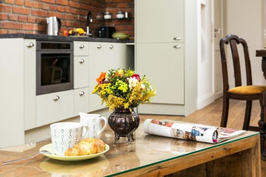 Old Town Brigue Apartment by Otium