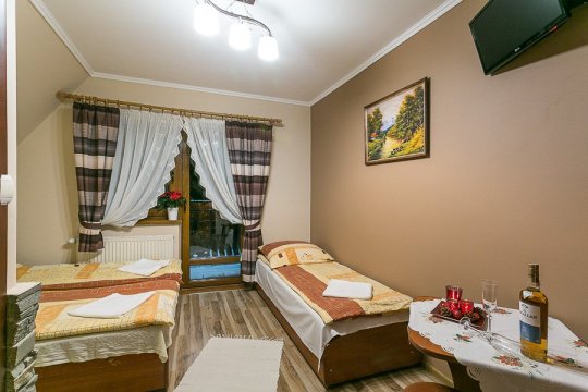 Willa Adrian pokoje i Domki do wynajęcia