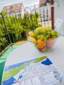 Villa del Mar. Pokoje w willi z zielonym ogrodem, grillem i placem zabaw