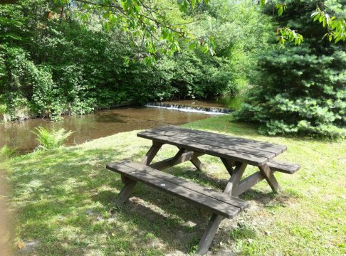 WISŁA-DOM PRZY RZECE