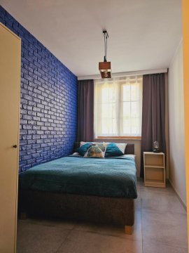 Kryształ A10, Garaż