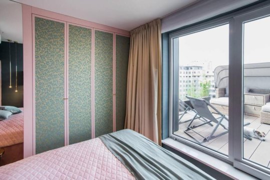 Luksusowy penthouse z jacuzzi i widokiem na morze