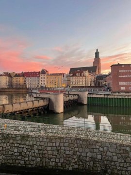 Apartment z kominkiem w sercu Wrocławia