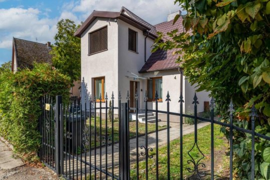 Seaside Apartment with Parking - Międzyzdroje Dąbrówki