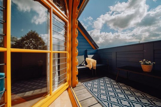 Dolina Wikingów 2-poziomowy apartament w Norweskiej Dolinie z dwoma balkonami i dostępem do strefy Wellness