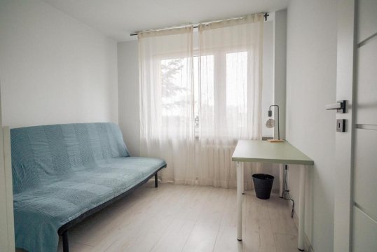Przestronny apartament 4-pokojowy blisko lotniska
