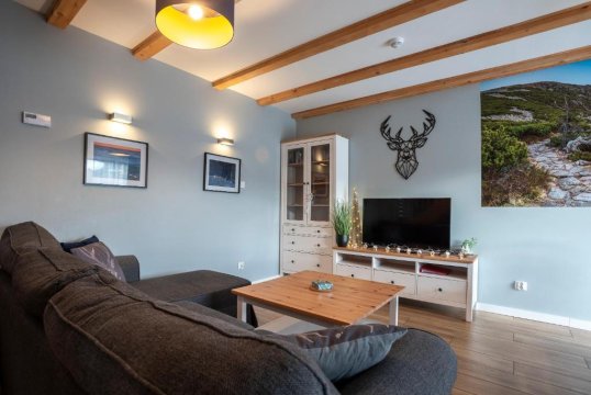 DOMEK SUDECKI ZAKĄTEK - 2 APARTAMENTY 7- os Z GORĄCĄ BALIĄ ZEWNĘTRZNĄ