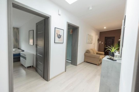 WOLSKA APARTMENT 80m2 - 7 people, 3 rooms