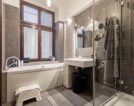 Ekskluzywny, przestronny apartament w centrum Łodzi