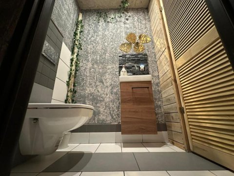 Tropicana Jacuzzi Apartment