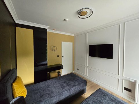 Apartament Stone Hill z basenem i widokiem na góry