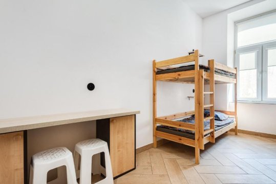 Najtańsze noclegi Piłsudskiego 93