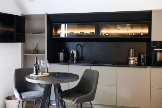 Kras Resort Rubin Apartament 304 z prywatnym jacuzzi i tarasem z widokiem na góry