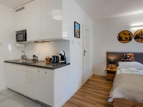 Apartament Królewski w centrum Nad Łomnicą 15