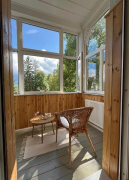 Apartament Retro widok na Śnieżkę 10 minut do Świątyni Wang i szlaków