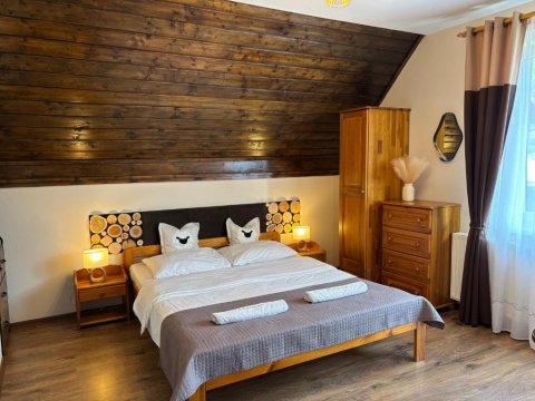 Pokoje Gościnne WIKTORIA