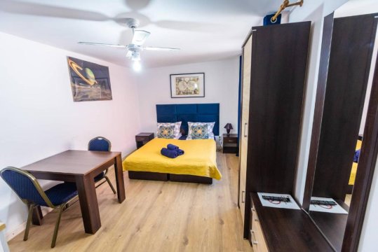 Planetarium - Stare Miasto, Parking Free