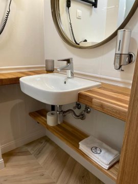 KWARC Restauracja & Pokoje Hotelowe