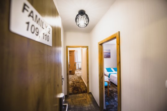 Gościniec pod Skrzycznem SAUNA & JACUZZI- 15 metrów od stoku
