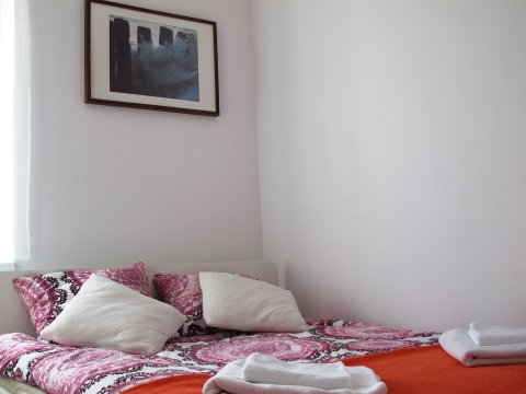 Przy przystani i jeziorze.Apartament i pokoje z łazienkami_jacuzzi_ognisko_nurki
