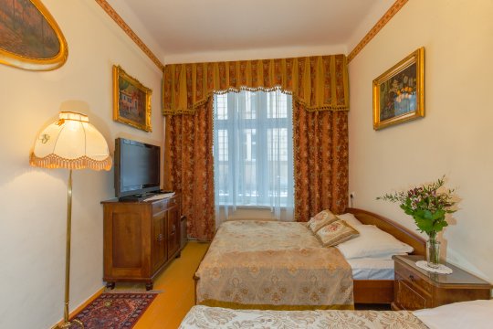 Metropolitan Apartments
