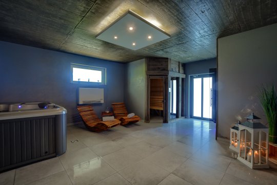 Chata pod Przehybą. Luksusowy dom z bali w Beskidzie Sądeckim, jacuzzi, sauna