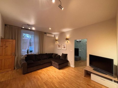 Apartament R48