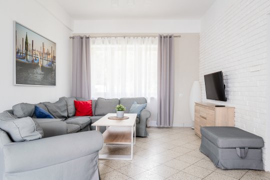 Komfortowe pokoje i apartamenty z aneksami, Wi-Fi i dostępem do altanki