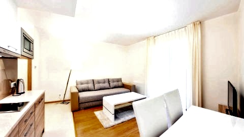 Apartament 242