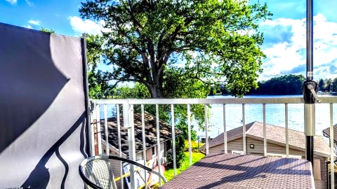 B - APARTAMENT NA PIĘTRZE i4