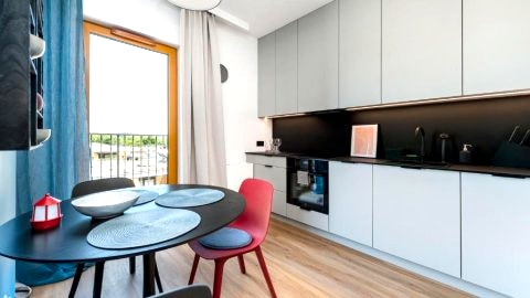 Apartament 104 J
