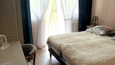 pokój 3 osobowy z łazienką i balkonem