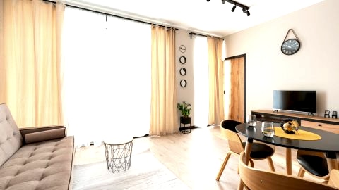 SuperApart Aignera 4