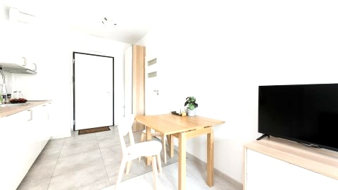 SuperApart Rydygiera 18