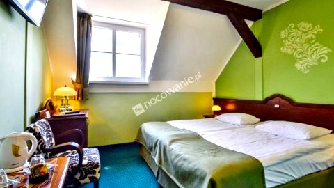 Komfortowy pokój 2-osobowy  z łóżkiem małżeńskim Queen-size, LCD-SAT-TV, Wi-Fi