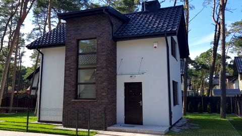 LEO ROYAL HOME