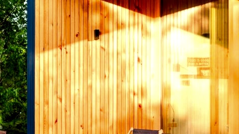 Lunette Lodge z sauną na 10 osób nad jeziorem