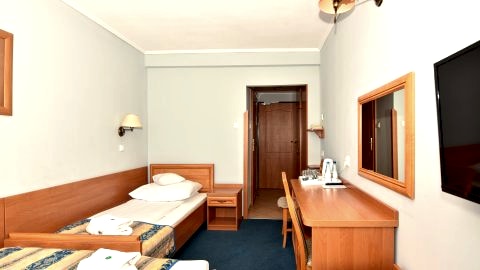 Pokój dwuosobowy z dodatkowym łózkiem widok/balkon