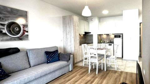 Apartament Lotnisko Chopina 4