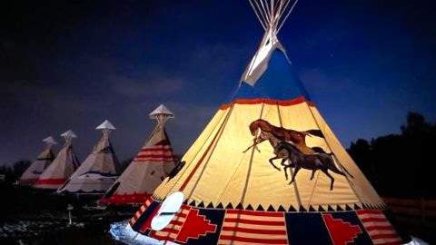 INDIANA CAMP przy SUNTAGO PARK