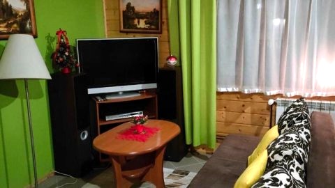Domek z jacuzzi, idealny dla rodziny,blisko do lasu i szlaków górskich 